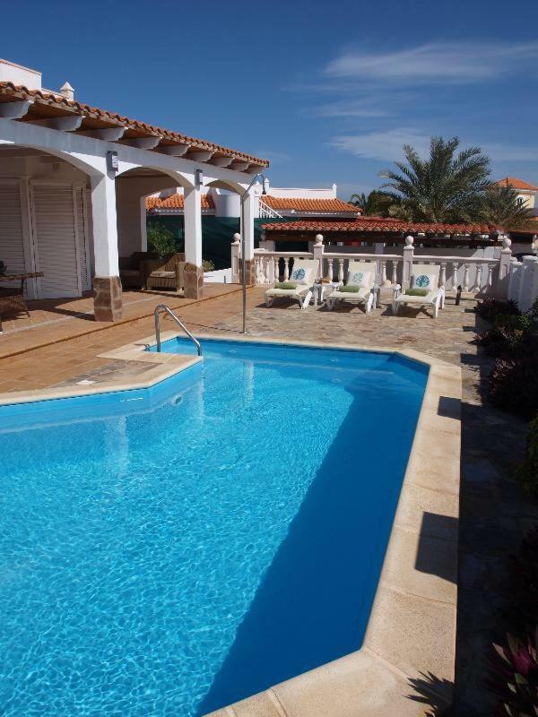 Villa Valerie Costa De Antigua Exterior photo